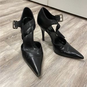 Gorgeous Aldo Pointed Closed Toe Black Leather Heels
